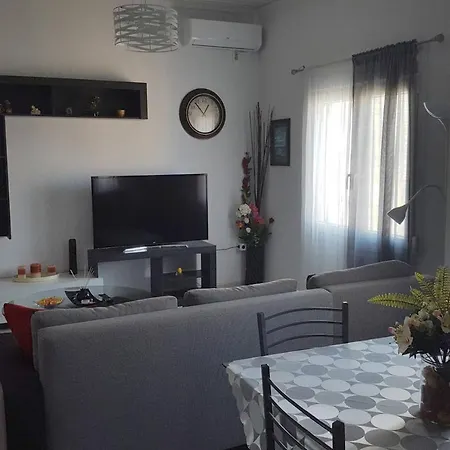 Cellate Cozy Apartment